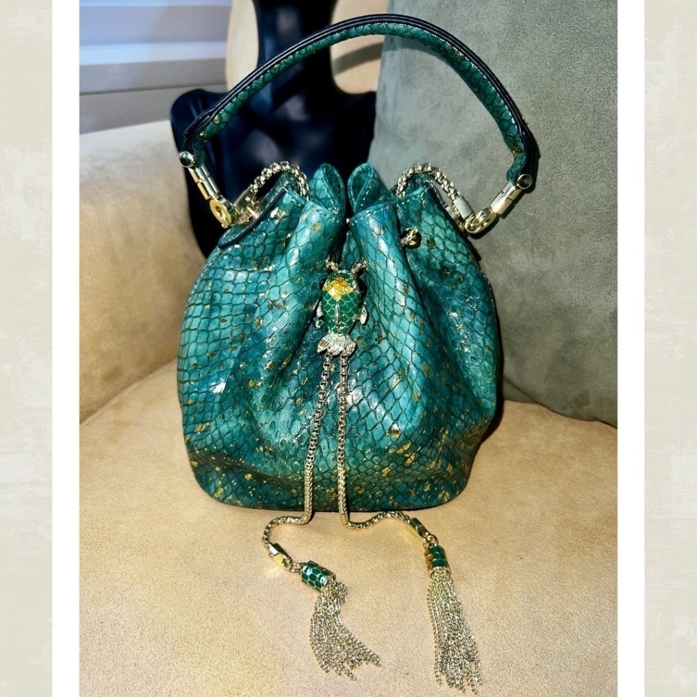 Vegan Leather Green/Gold Snake Print Bucket Bag w/Goldfish Drawstring/Top Handle - Picture 6 of 16